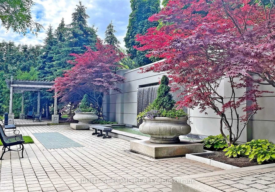 28-harrison-garden-boulevard-toronto-north-york-ontario-c13655304