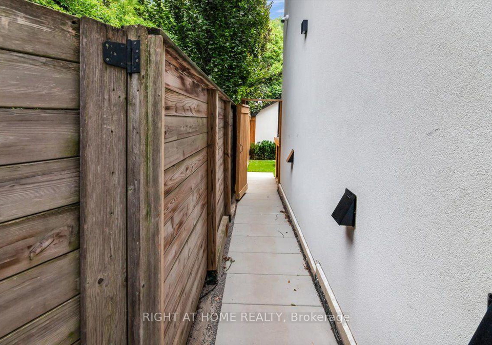 431-arlington-avenue-toronto-toronto-ontario-c13655328