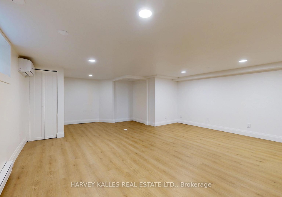 1214-avenue-road-toronto-toronto-ontario-c13655440