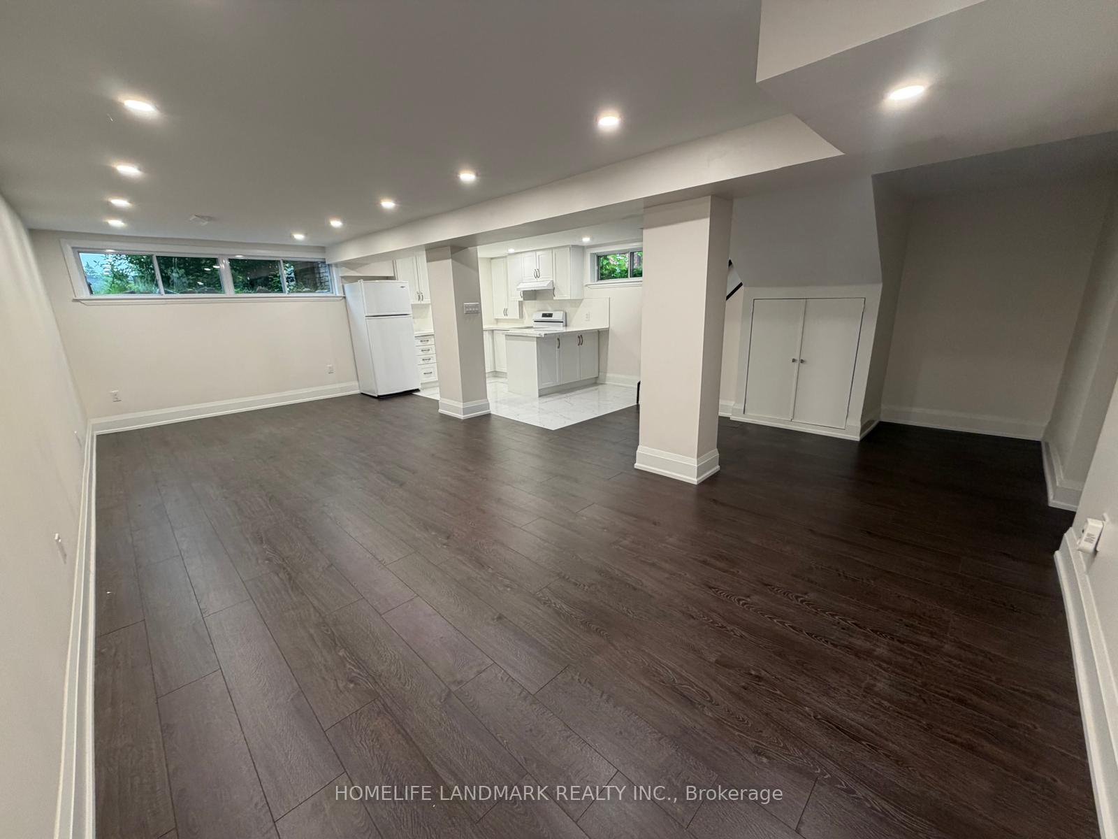 126-fenside-drive-toronto-north-york-ontario-c13655490