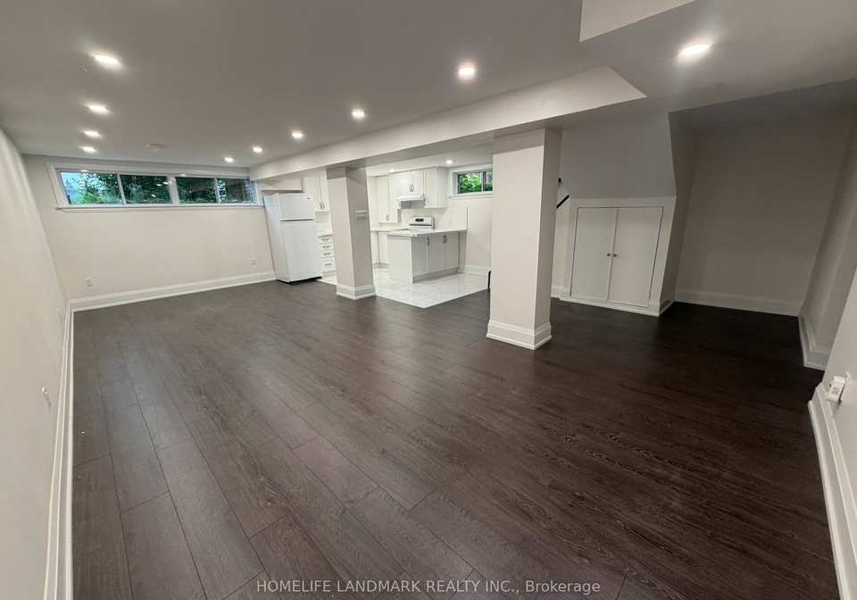 126-fenside-drive-toronto-north-york-ontario-c13655490