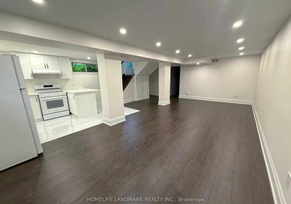 126-fenside-drive-toronto-north-york-ontario-c13655490