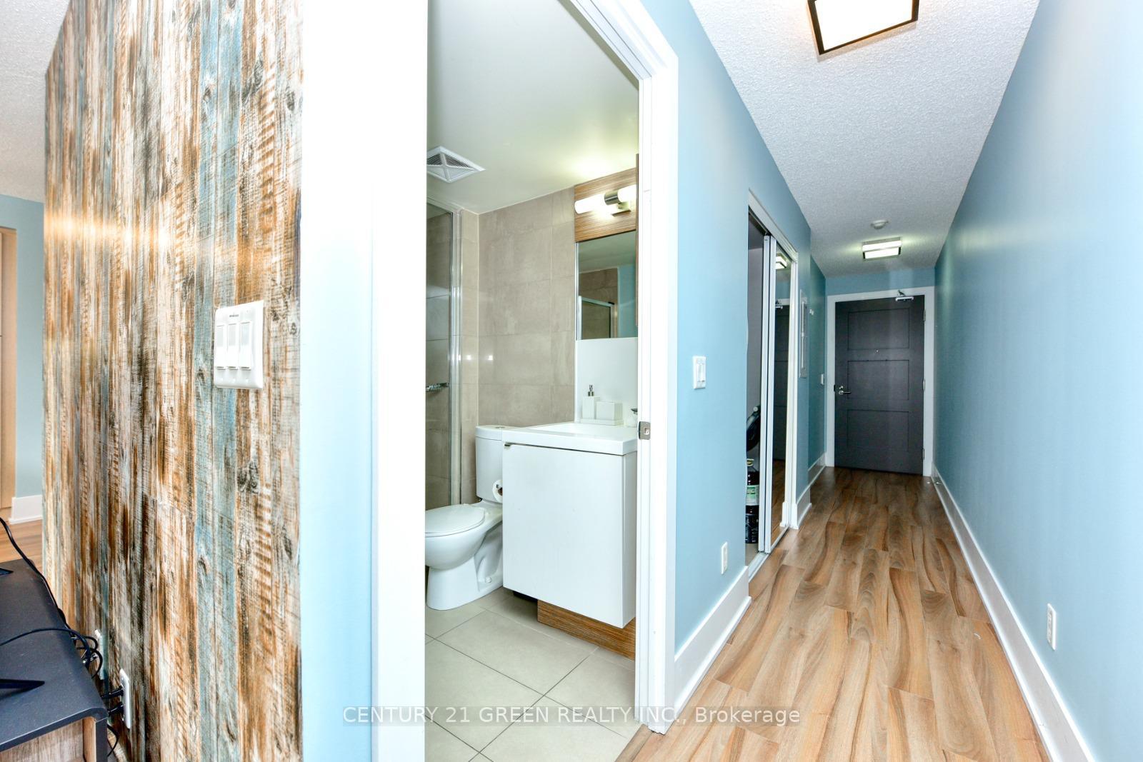 300-front-street-w-toronto-toronto-ontario-c13655554