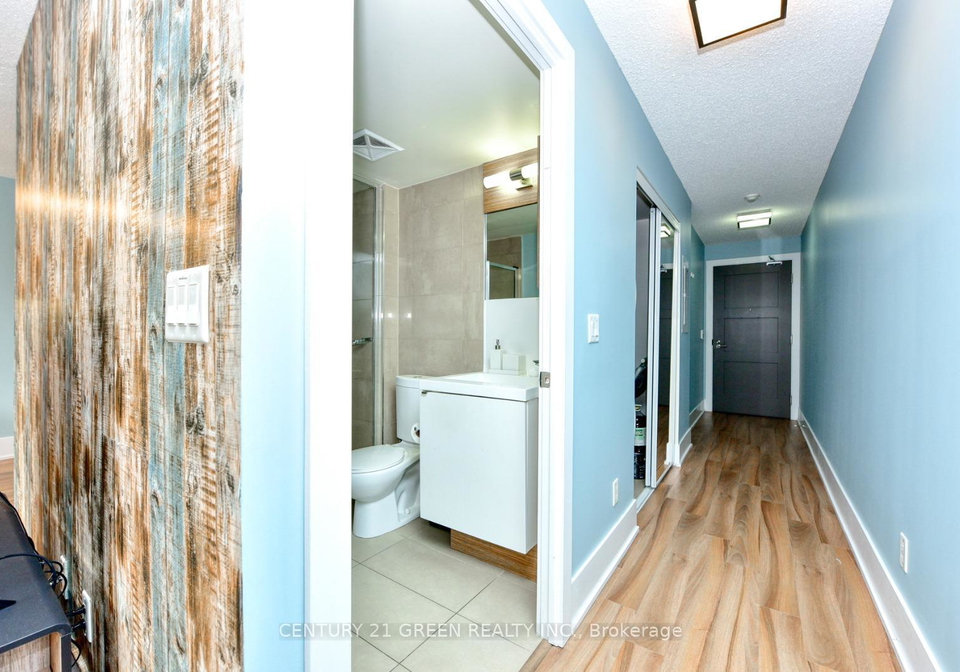 300-front-street-w-toronto-toronto-ontario-c13655554