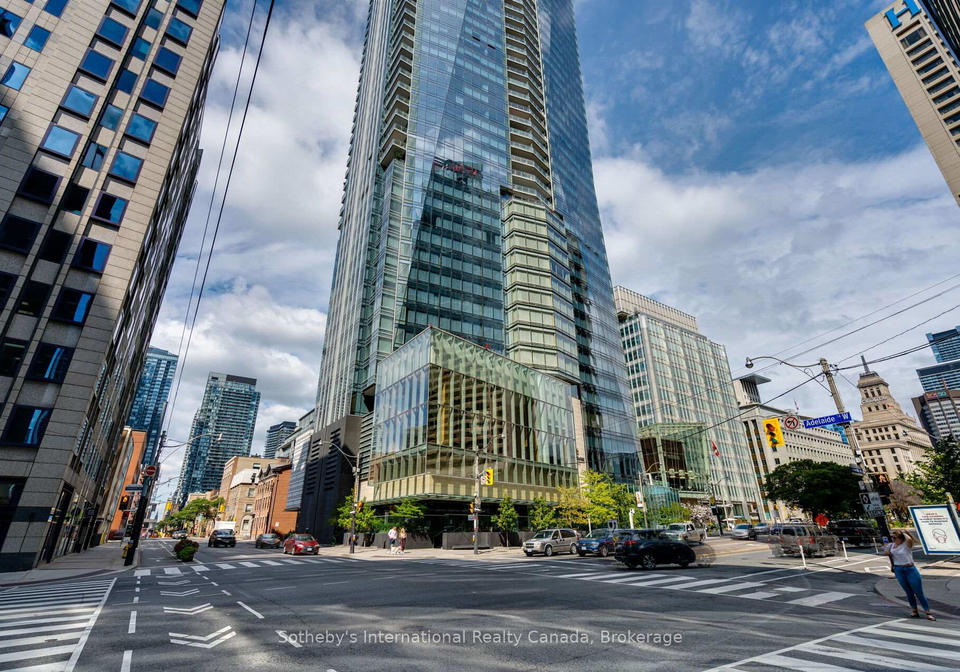 180-university-avenue-toronto-toronto-ontario-c13655658