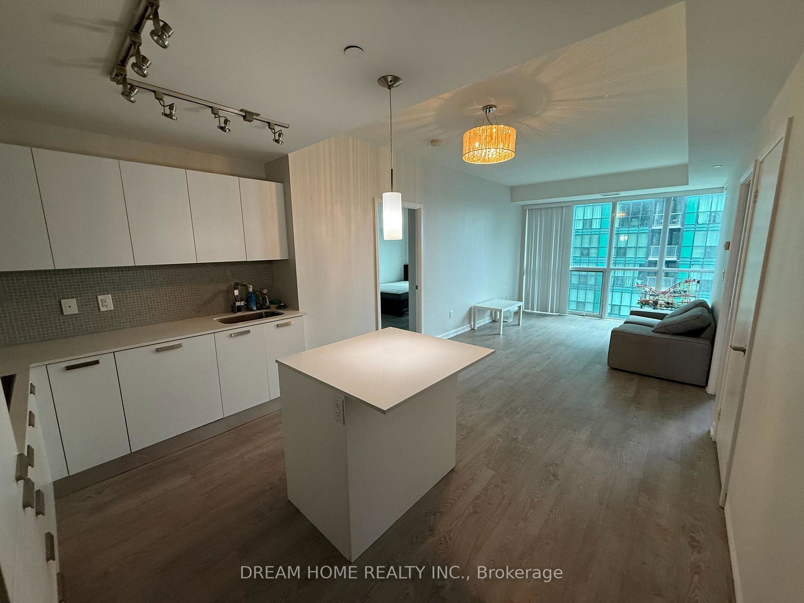 9-bogert-avenue-toronto-toronto-ontario-c13655676