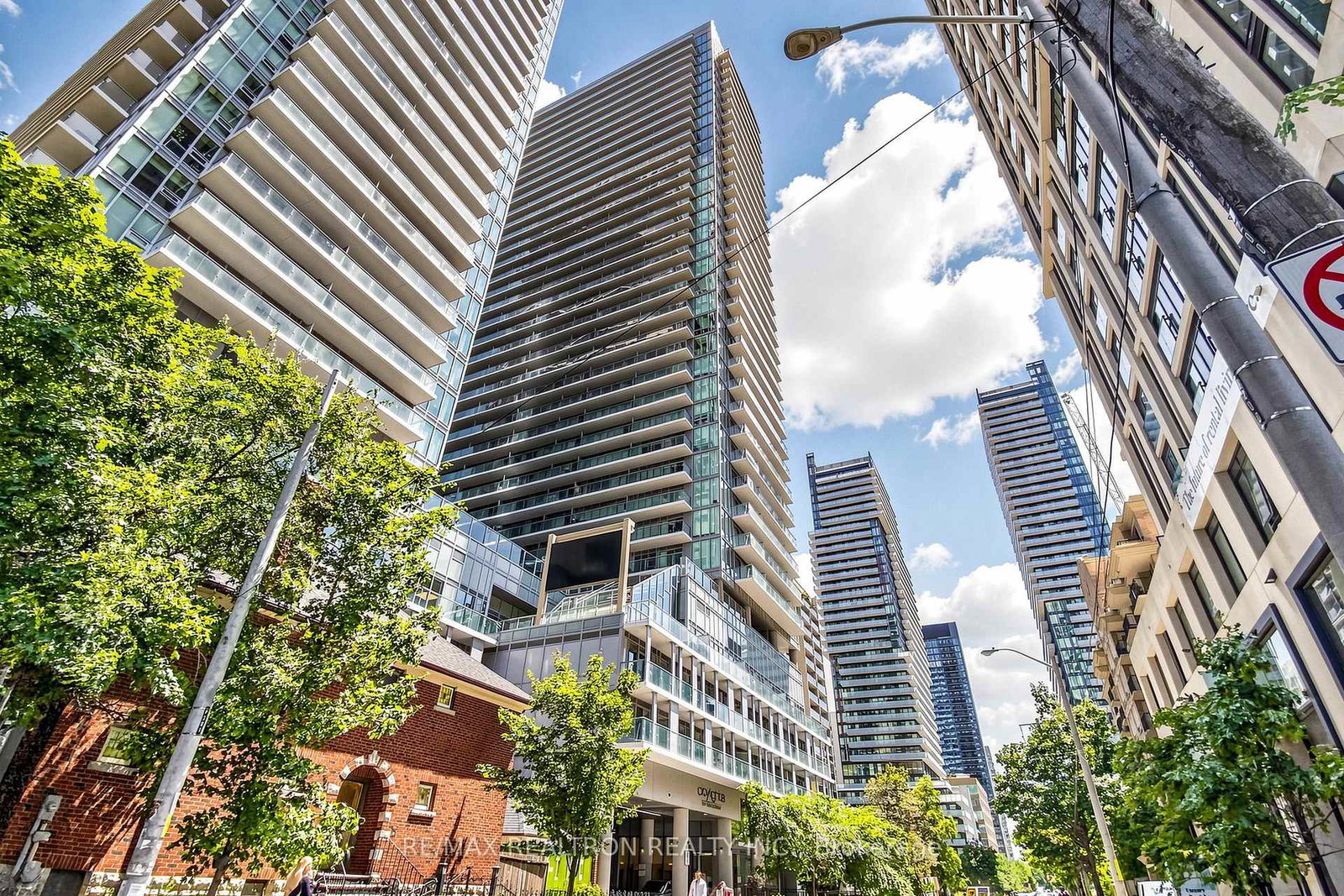 195-redpath-avenue-toronto-toronto-ontario-c13655898