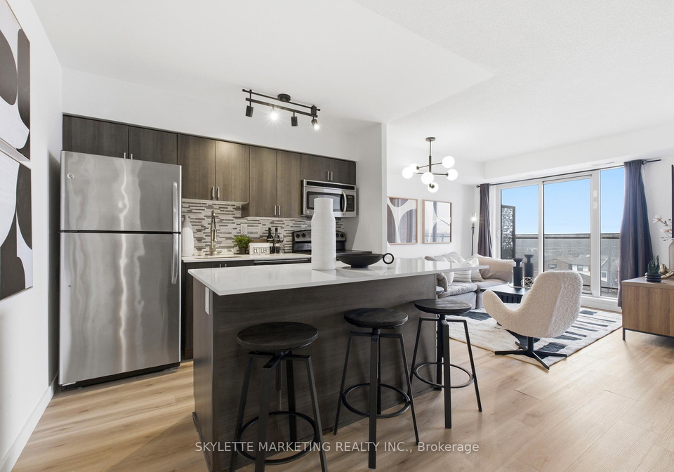 801-sheppard-avenue-w-toronto-toronto-ontario-c13656028