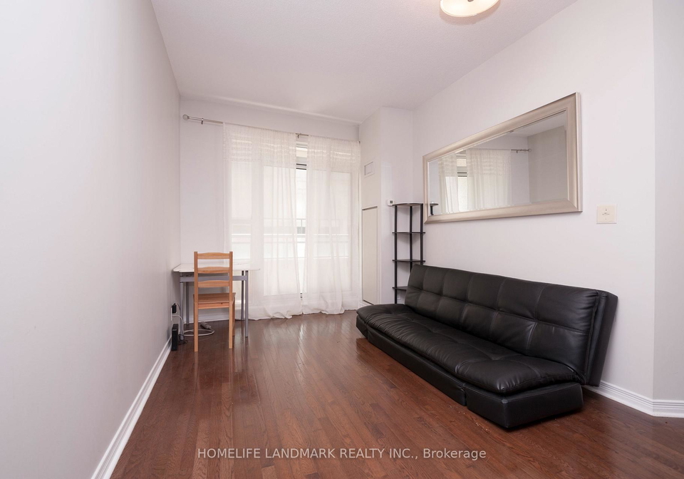 736-spadina-avenue-toronto-toronto-ontario-c13656030