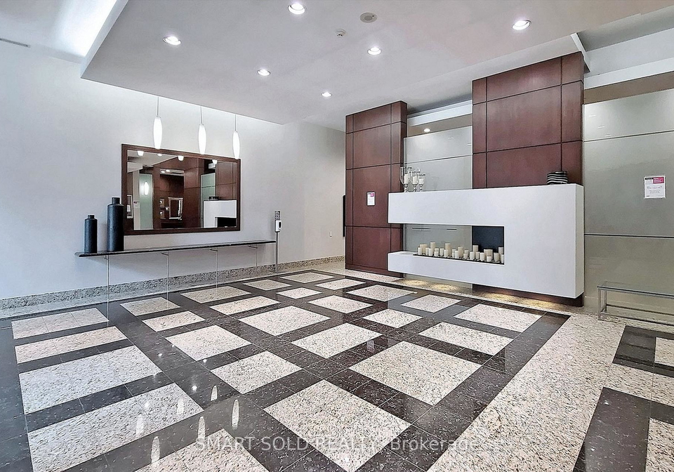 18-parkview-avenue-toronto-north-york-ontario-c13656190