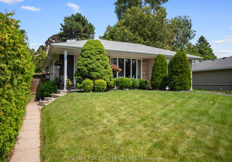 74-threadneedle-crescent-toronto-north-york-ontario-c13656194
