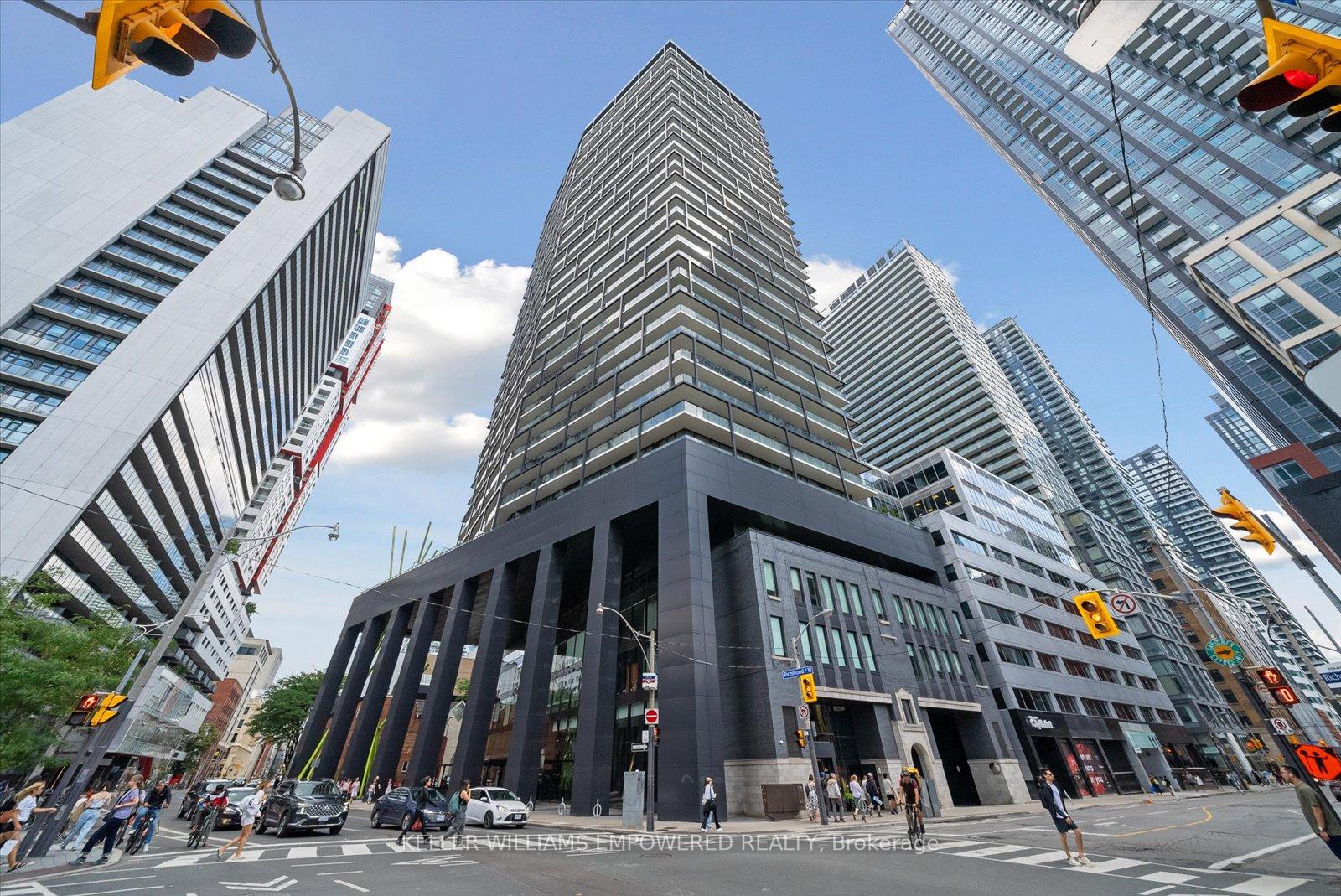 125-peter-street-toronto-toronto-ontario-c13656216
