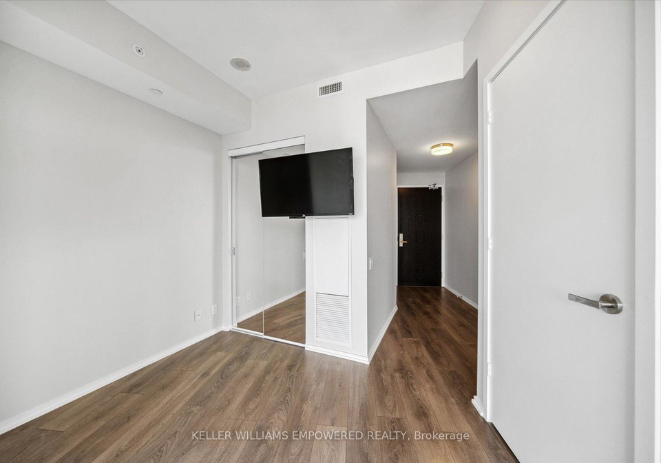 125-peter-street-toronto-toronto-ontario-c13656216