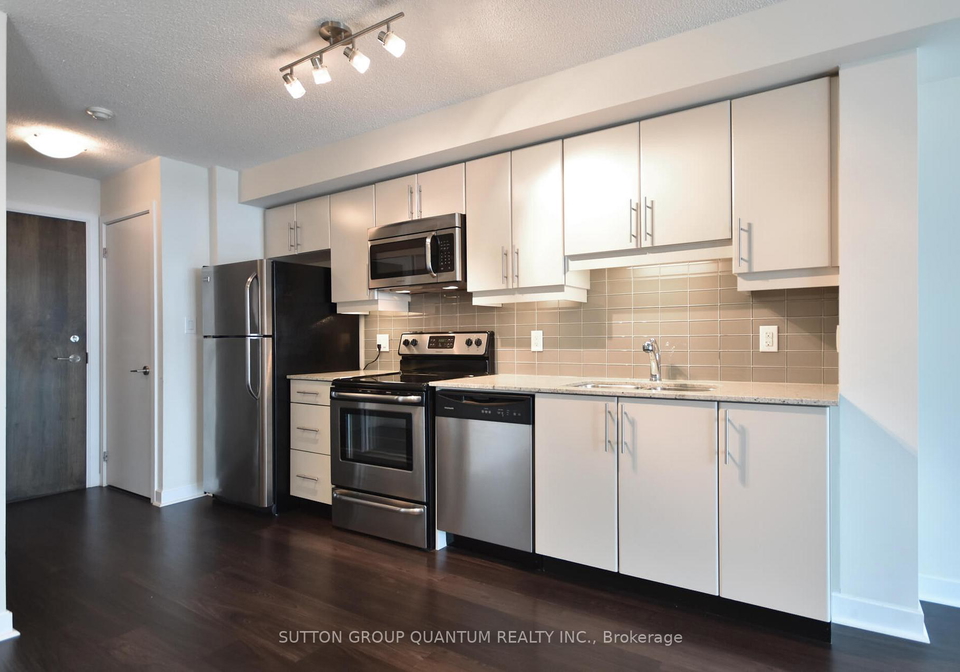 33-bay-street-toronto-toronto-ontario-c13656324