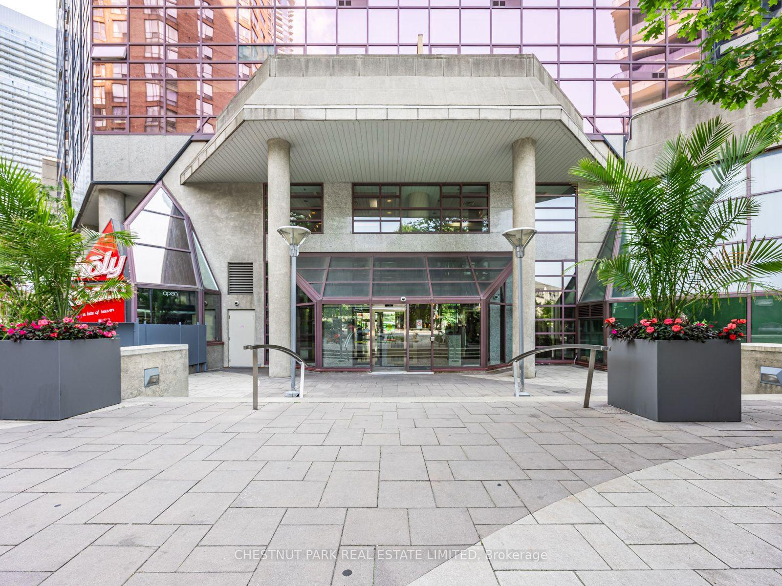 1001-bay-street-toronto-toronto-ontario-c13656656