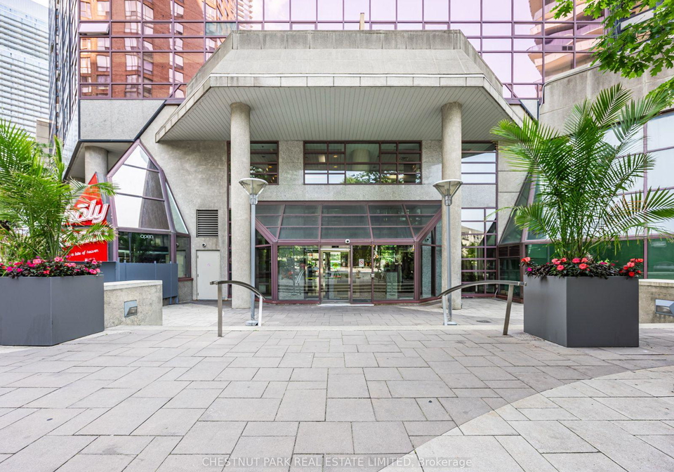 1001-bay-street-toronto-toronto-ontario-c13656656