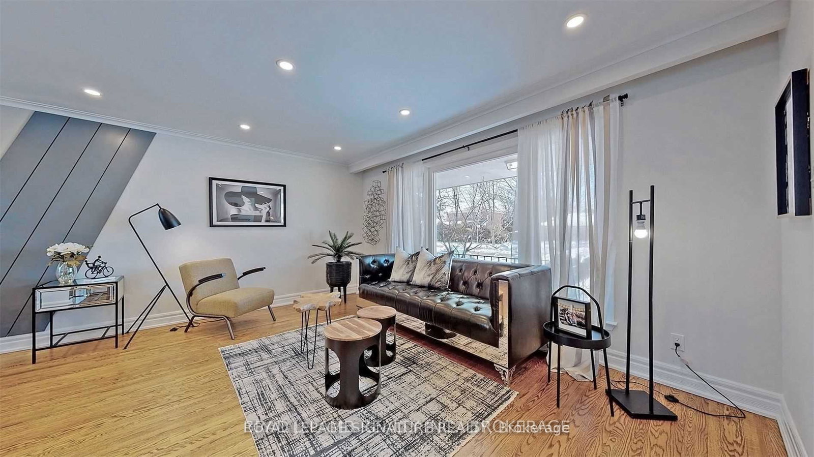 17-baroness-crescent-toronto-north-york-ontario-c13657062