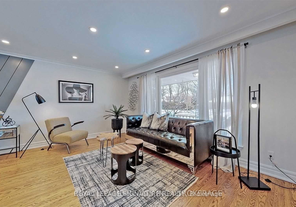 17-baroness-crescent-toronto-north-york-ontario-c13657062