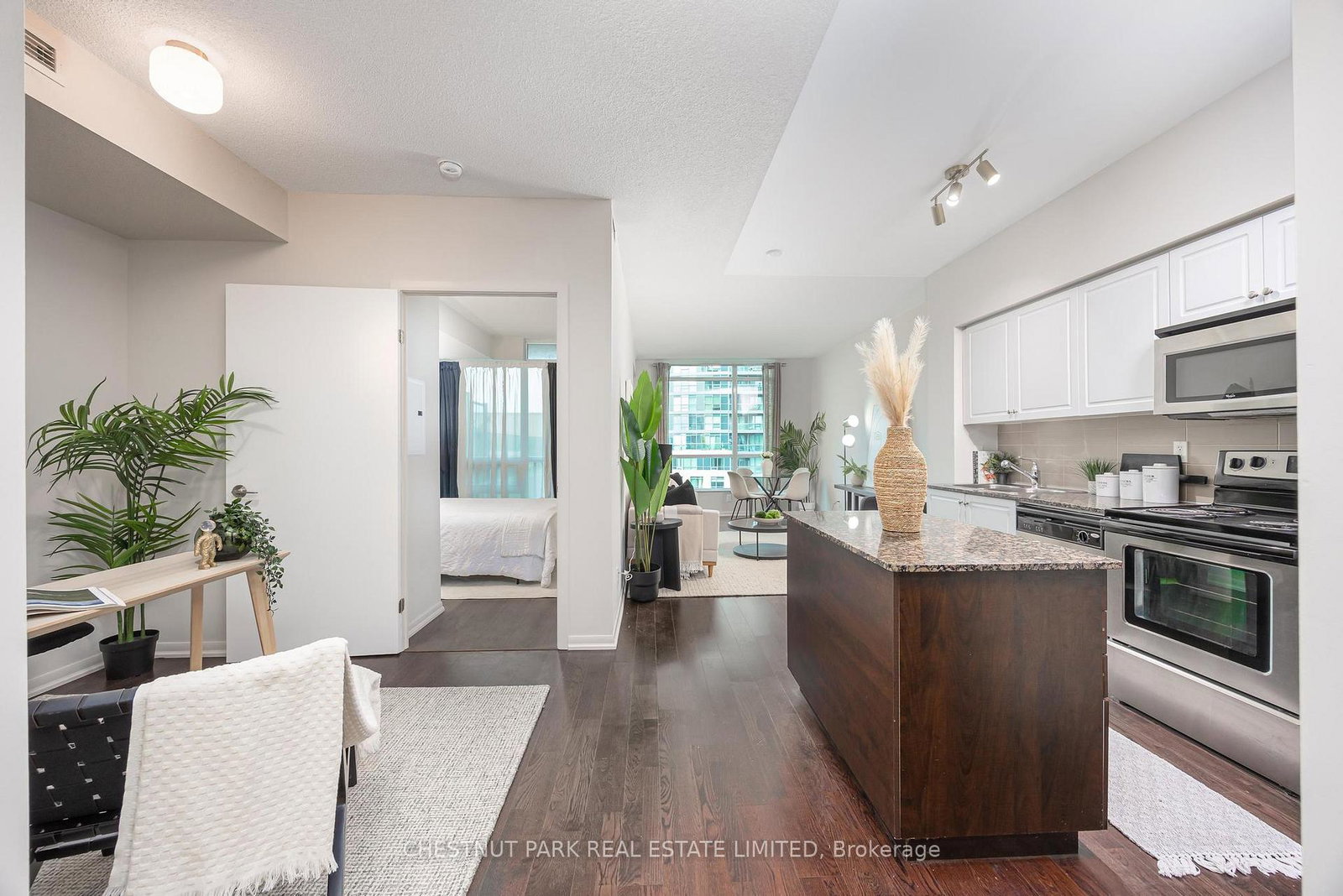215-fort-york-boulevard-toronto-toronto-ontario-c13657166