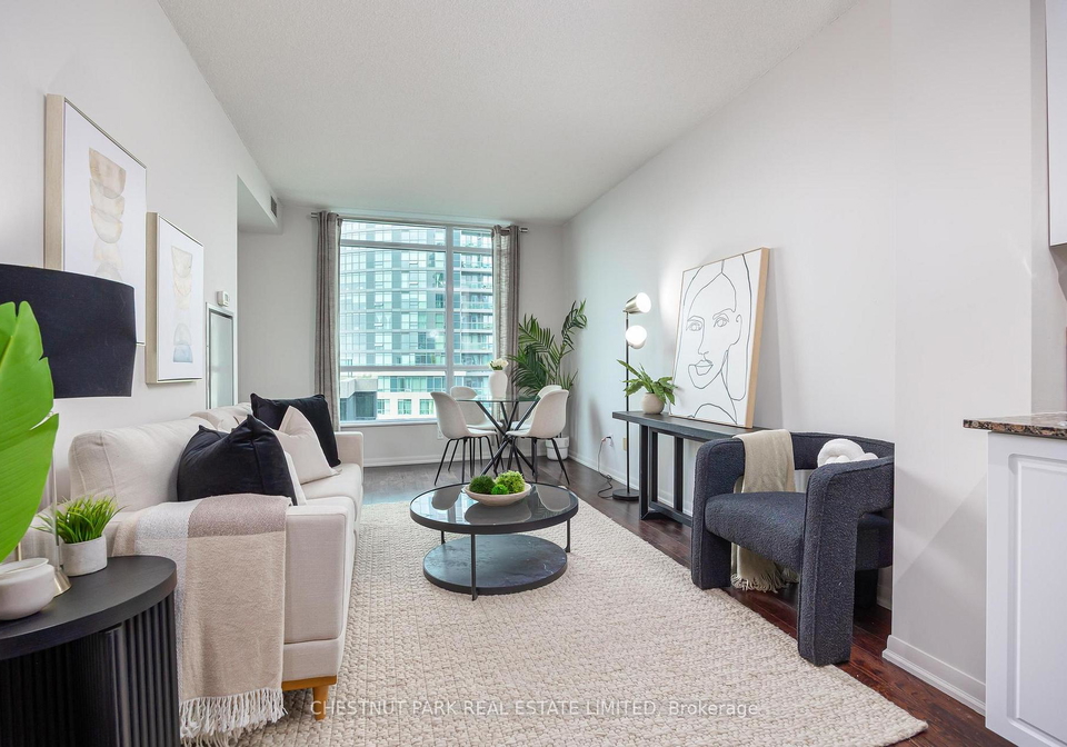 215-fort-york-boulevard-toronto-toronto-ontario-c13657166