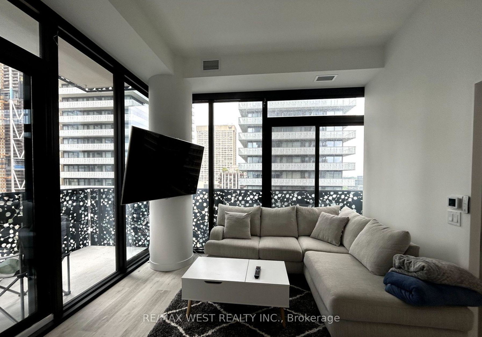 55-charles-street-e-toronto-toronto-ontario-c13657170