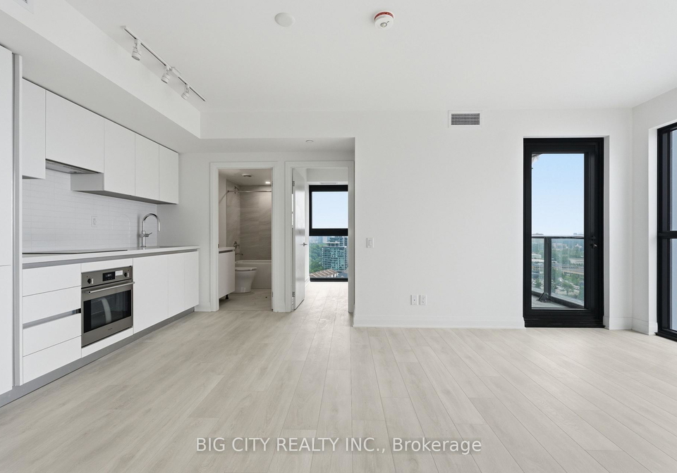 25-frederick-todd-way-toronto-east-york-ontario-c13657256