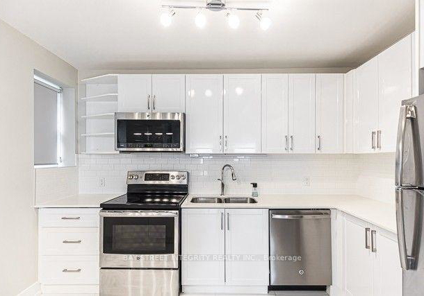82-maitland-street-toronto-toronto-ontario-c13657270