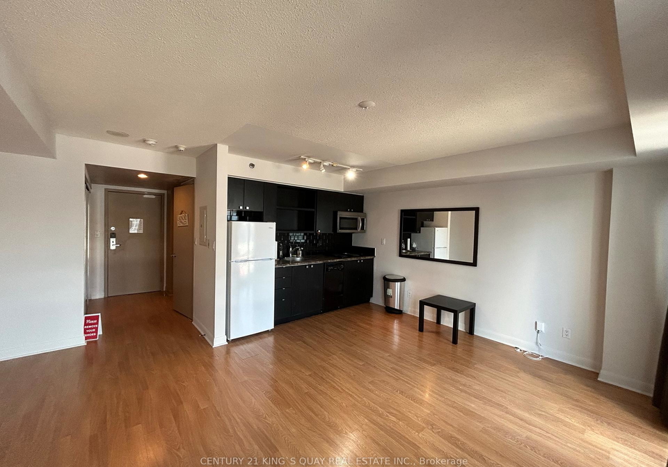 200-victoria-street-toronto-toronto-ontario-c13657284