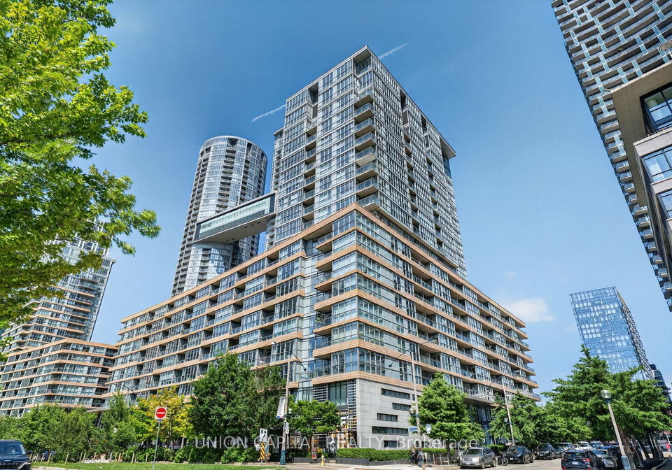 10-capreol-court-toronto-toronto-ontario-c13657336