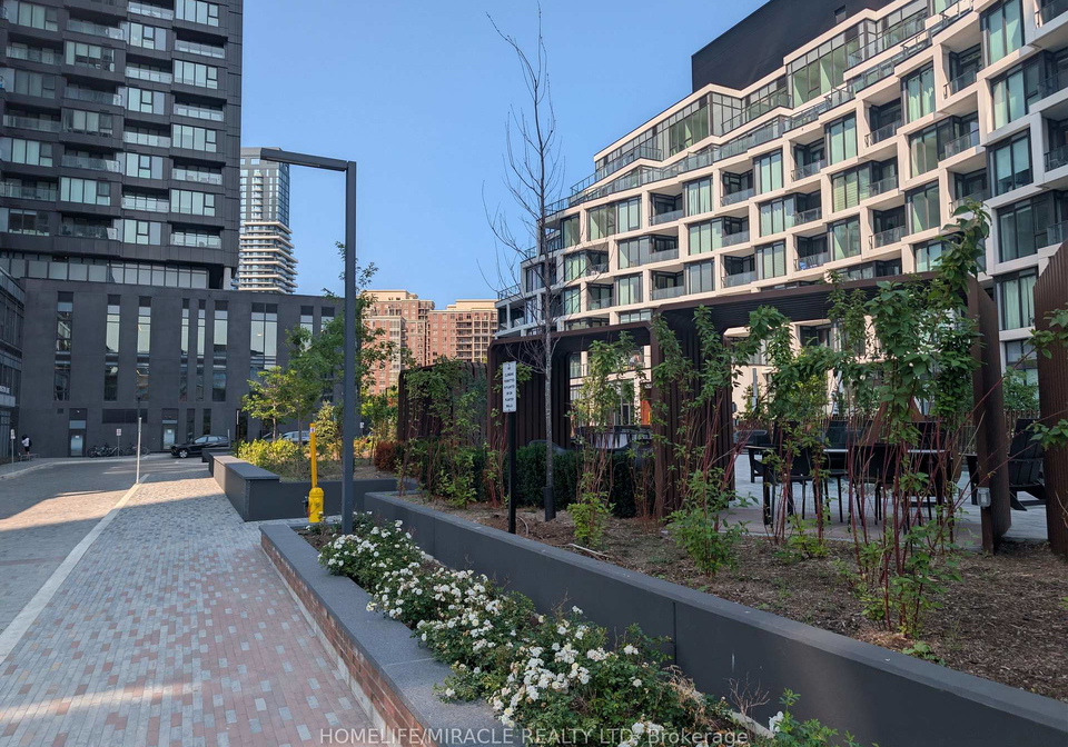1-quarrington-lane-toronto-north-york-ontario-c13657364