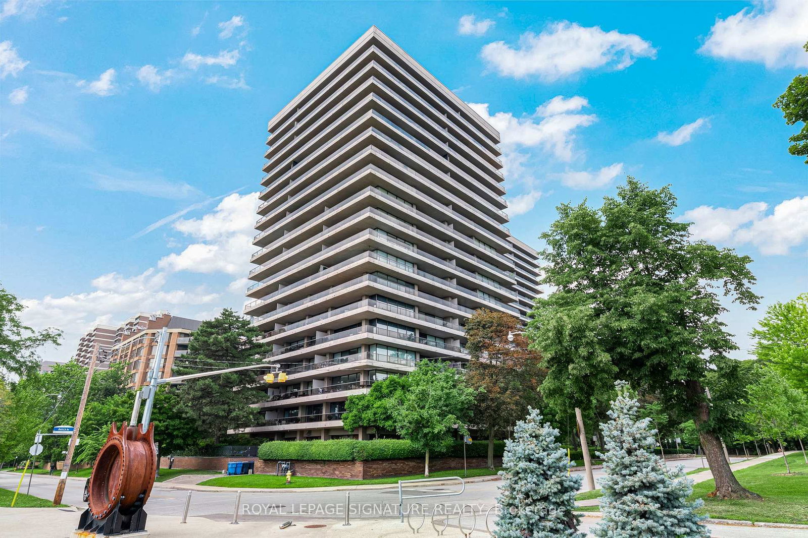 10-avoca-avenue-toronto-toronto-ontario-c13657450