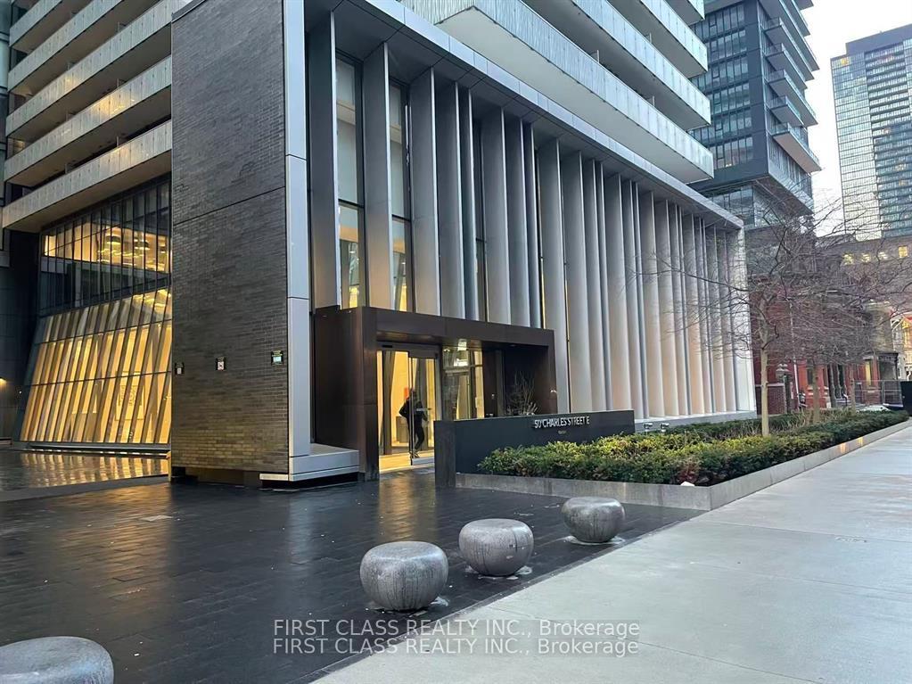 50-charles-street-e-toronto-toronto-ontario-c13657700