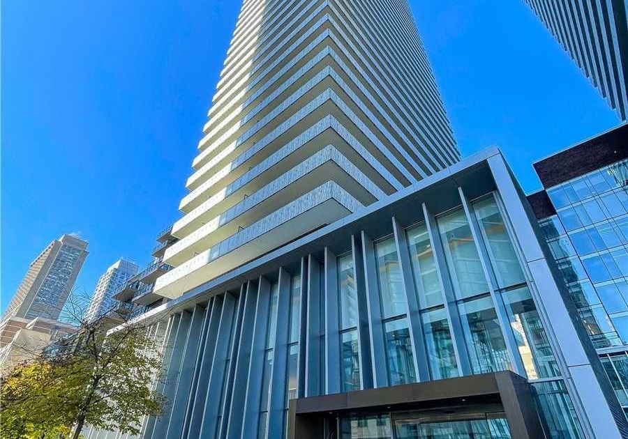 42-charles-street-e-toronto-toronto-ontario-c13657806