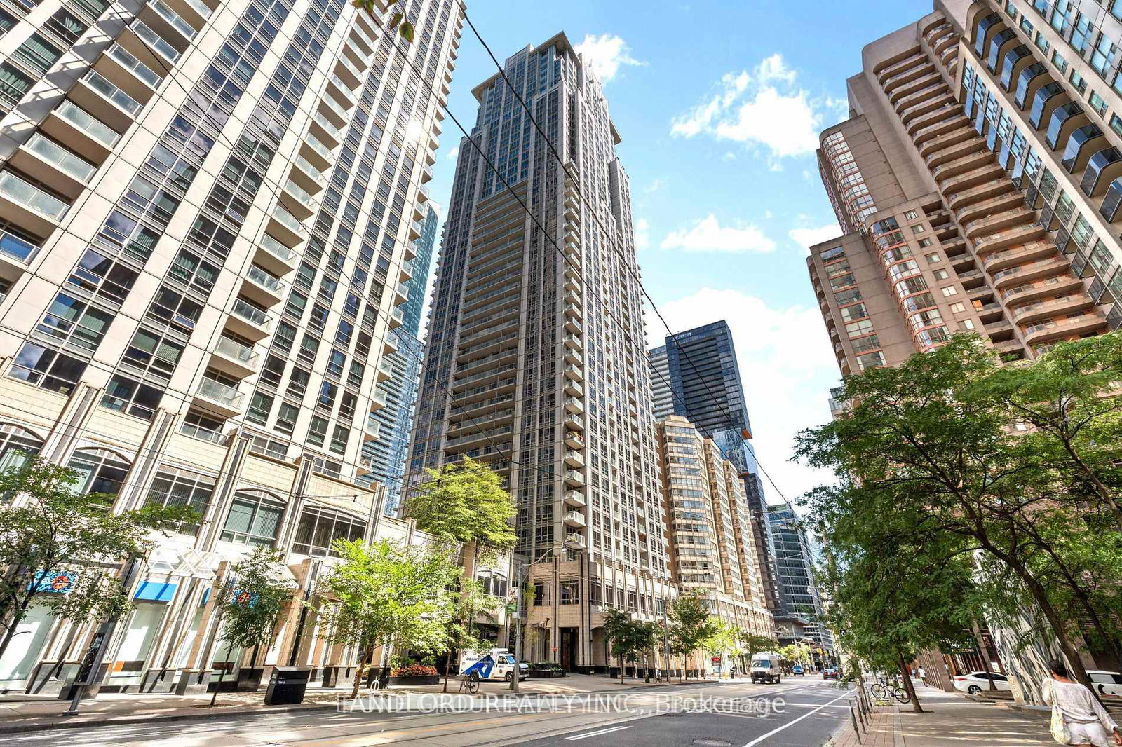 761-bay-street-toronto-toronto-ontario-c13658014