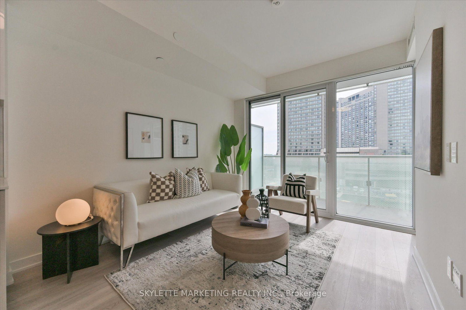 15-queens-quay-e-toronto-toronto-ontario-c13658062