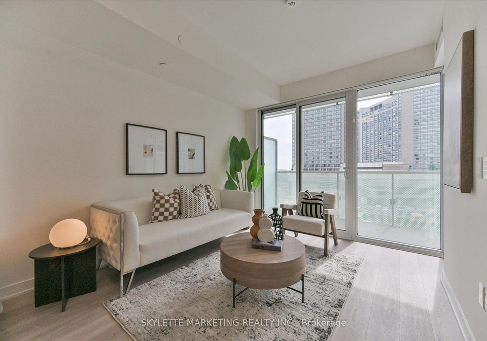 15-queens-quay-e-toronto-toronto-ontario-c13658062
