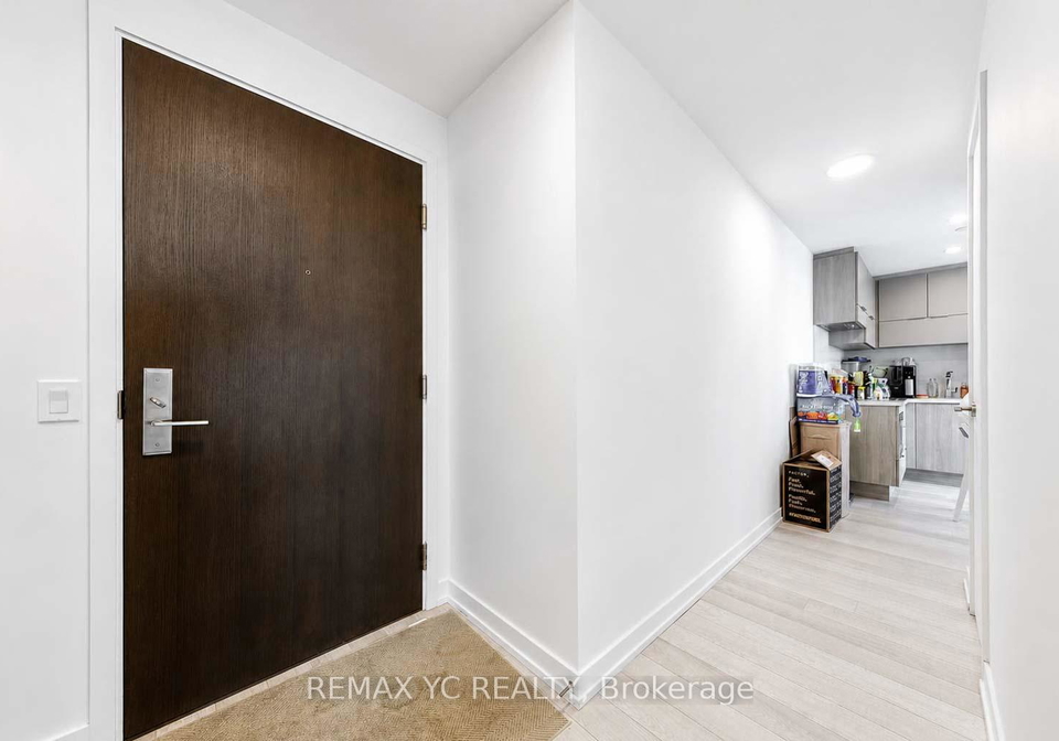 39-roehampton-avenue-toronto-toronto-ontario-c13658074