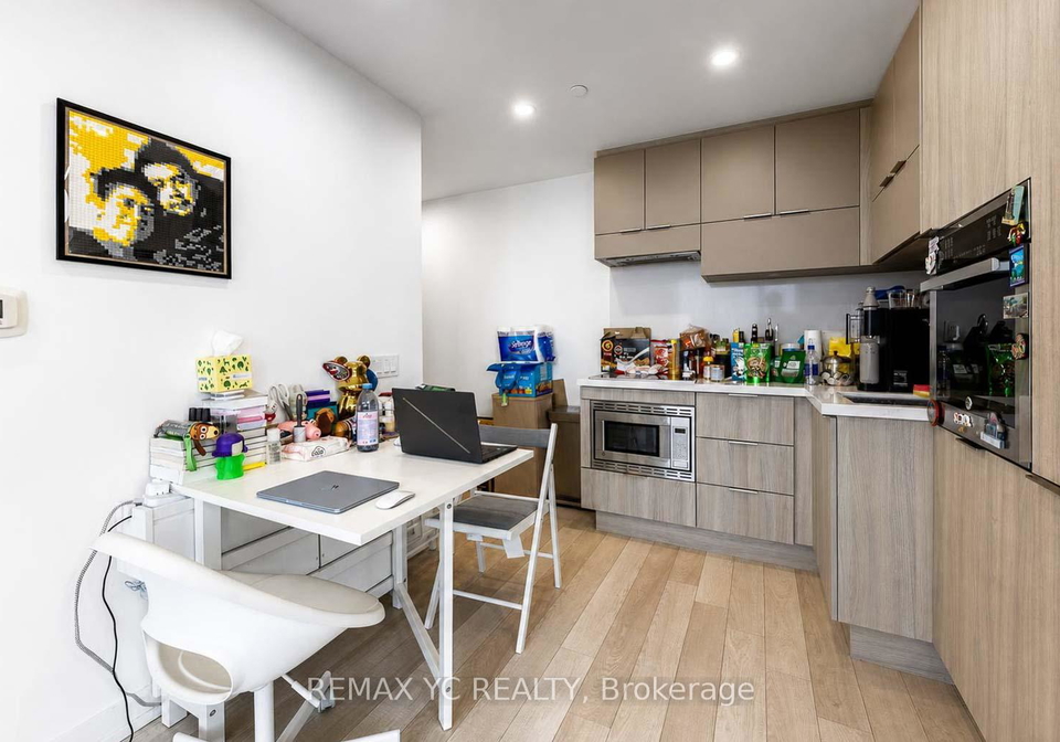 39-roehampton-avenue-toronto-toronto-ontario-c13658074