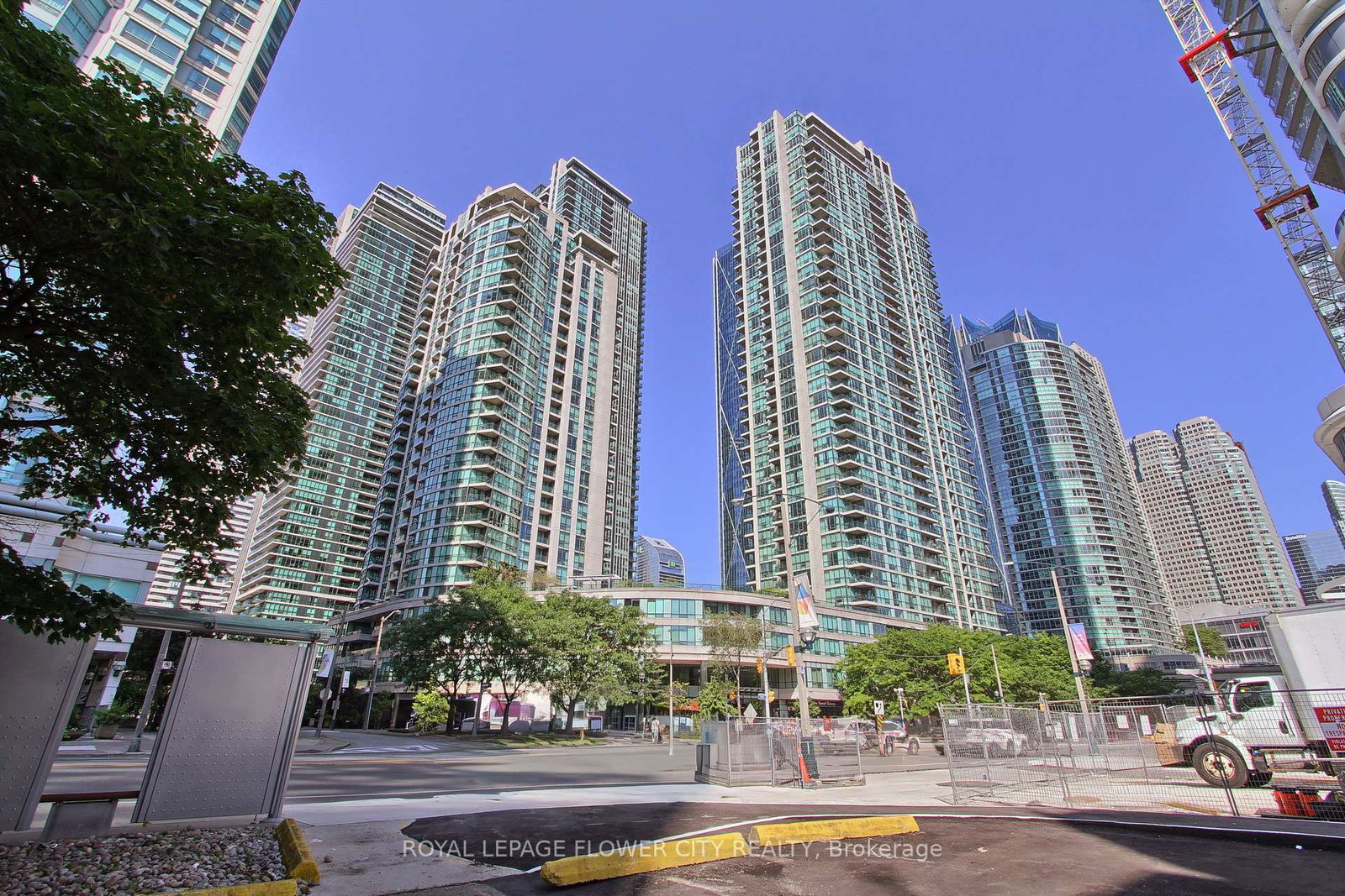 12-yonge-street-toronto-toronto-ontario-c13658432