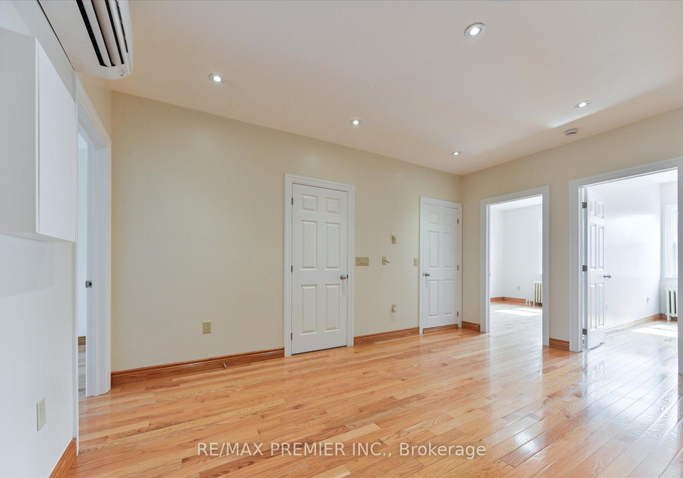 1575-bayview-avenue-toronto-east-york-ontario-c13658450