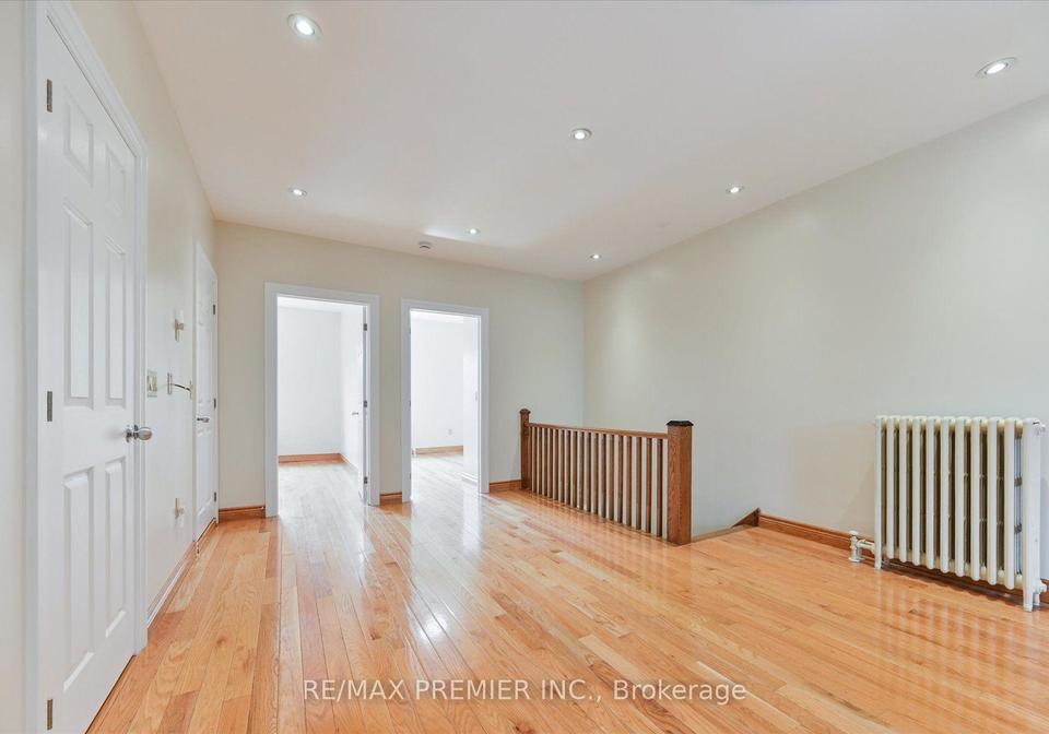 1575-bayview-avenue-toronto-east-york-ontario-c13658450