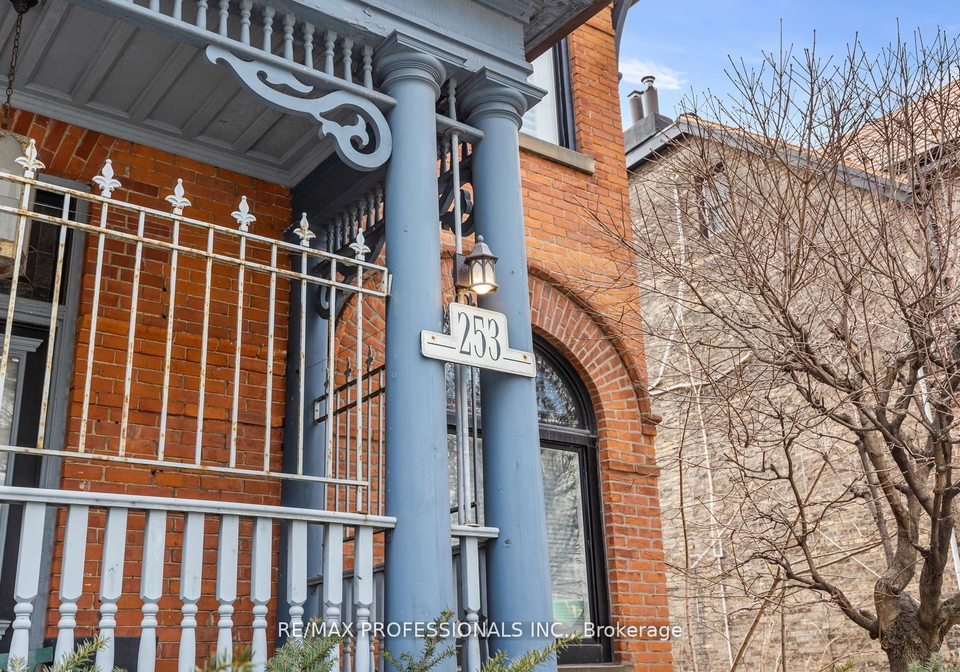253-wellesley-street-e-toronto-toronto-ontario-c13658558
