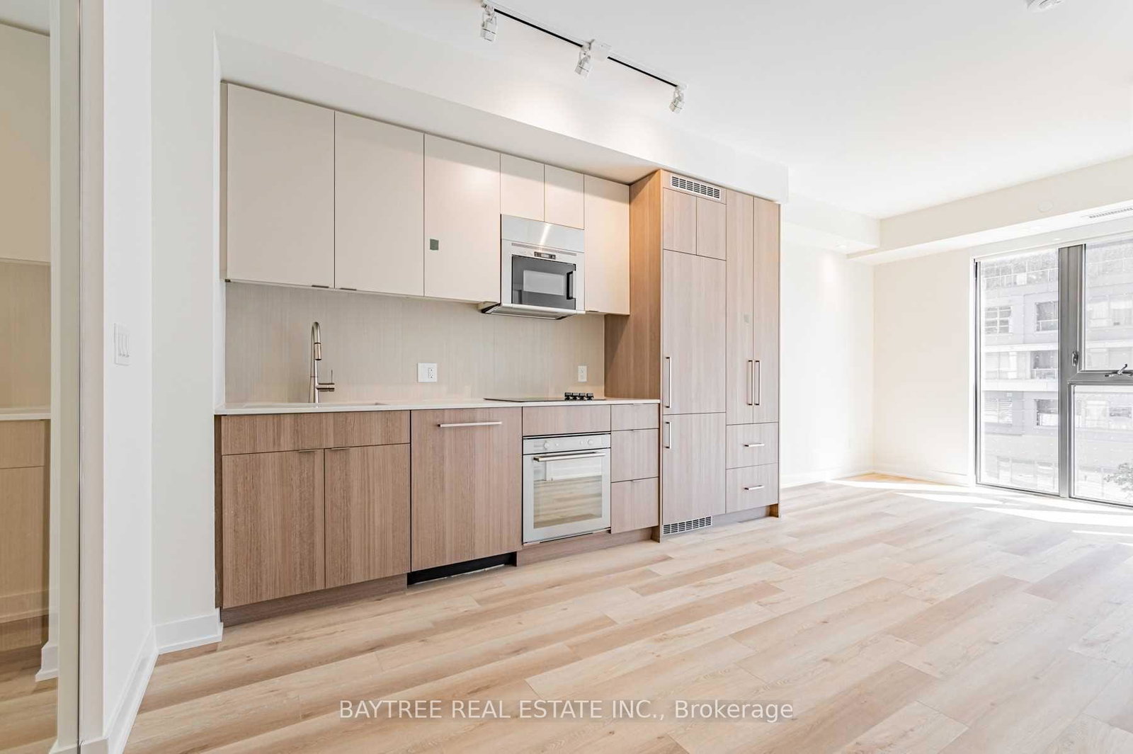 840-st-clair-avenue-w-toronto-toronto-ontario-c13658572