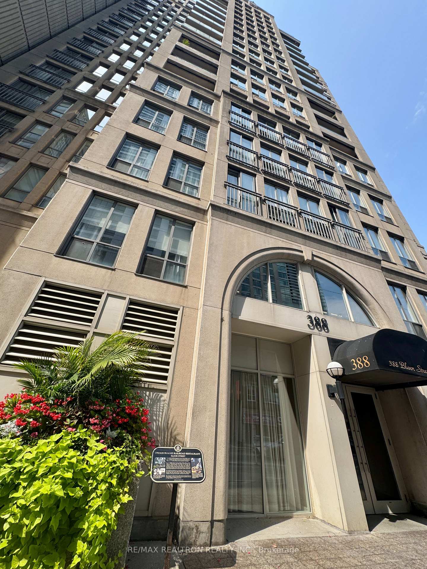 388-bloor-street-e-toronto-toronto-ontario-c13658604