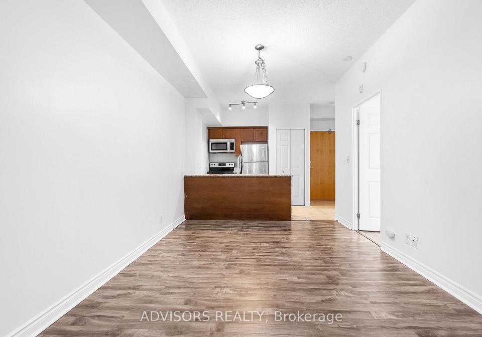 11-christie-street-toronto-toronto-ontario-c13658620