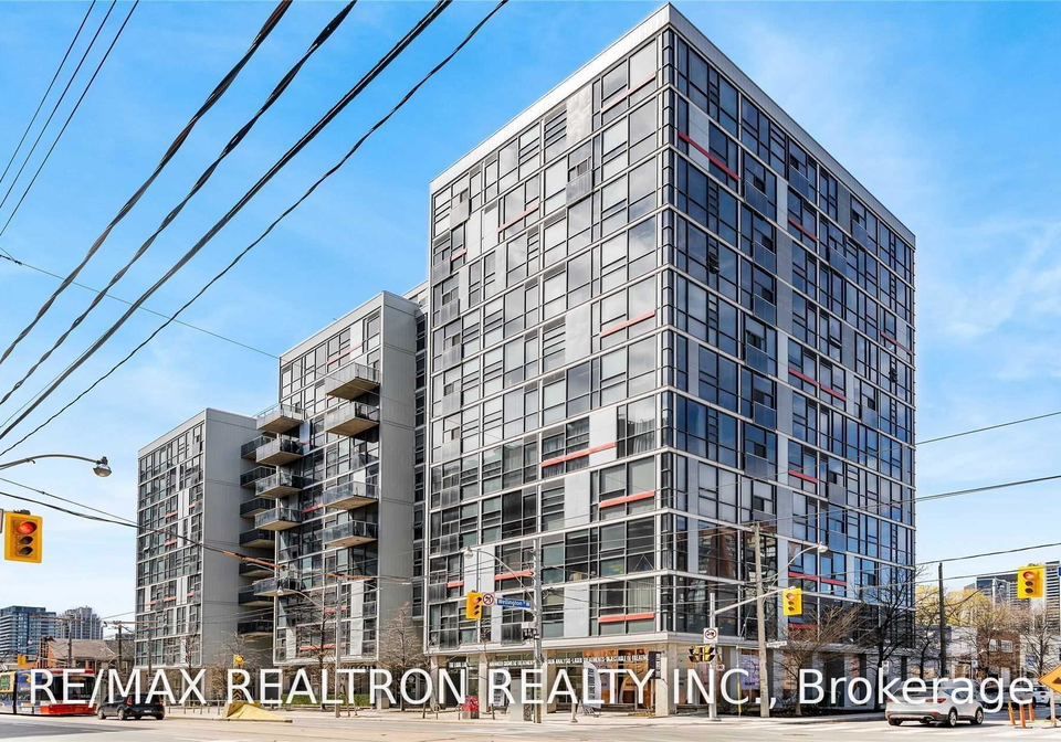 60-bathurst-street-toronto-toronto-ontario-c13658718