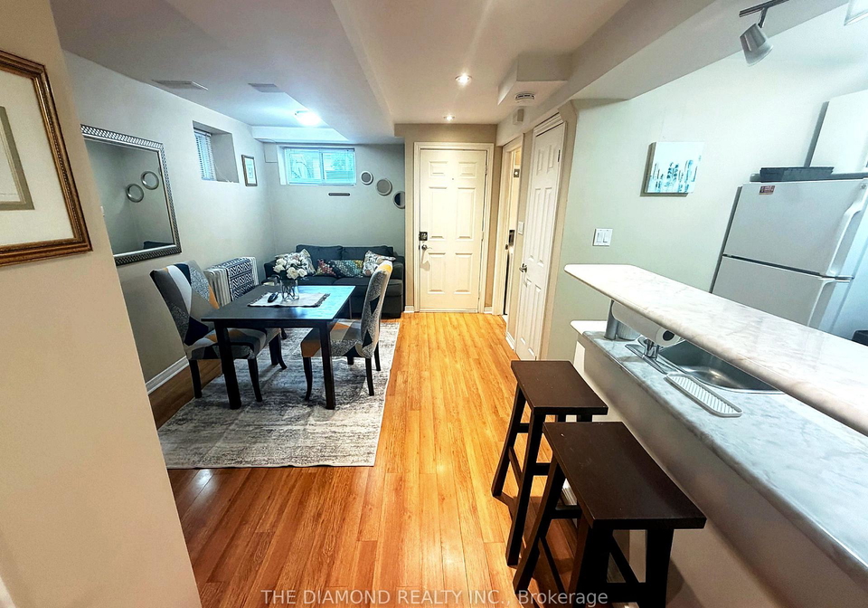 334-hillsdale-avenue-e-toronto-toronto-ontario-c13658736