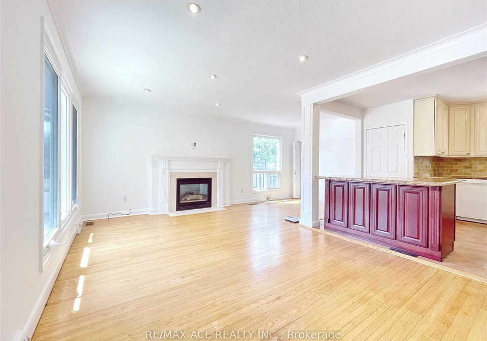 246-horsham-avenue-toronto-toronto-ontario-c13658866