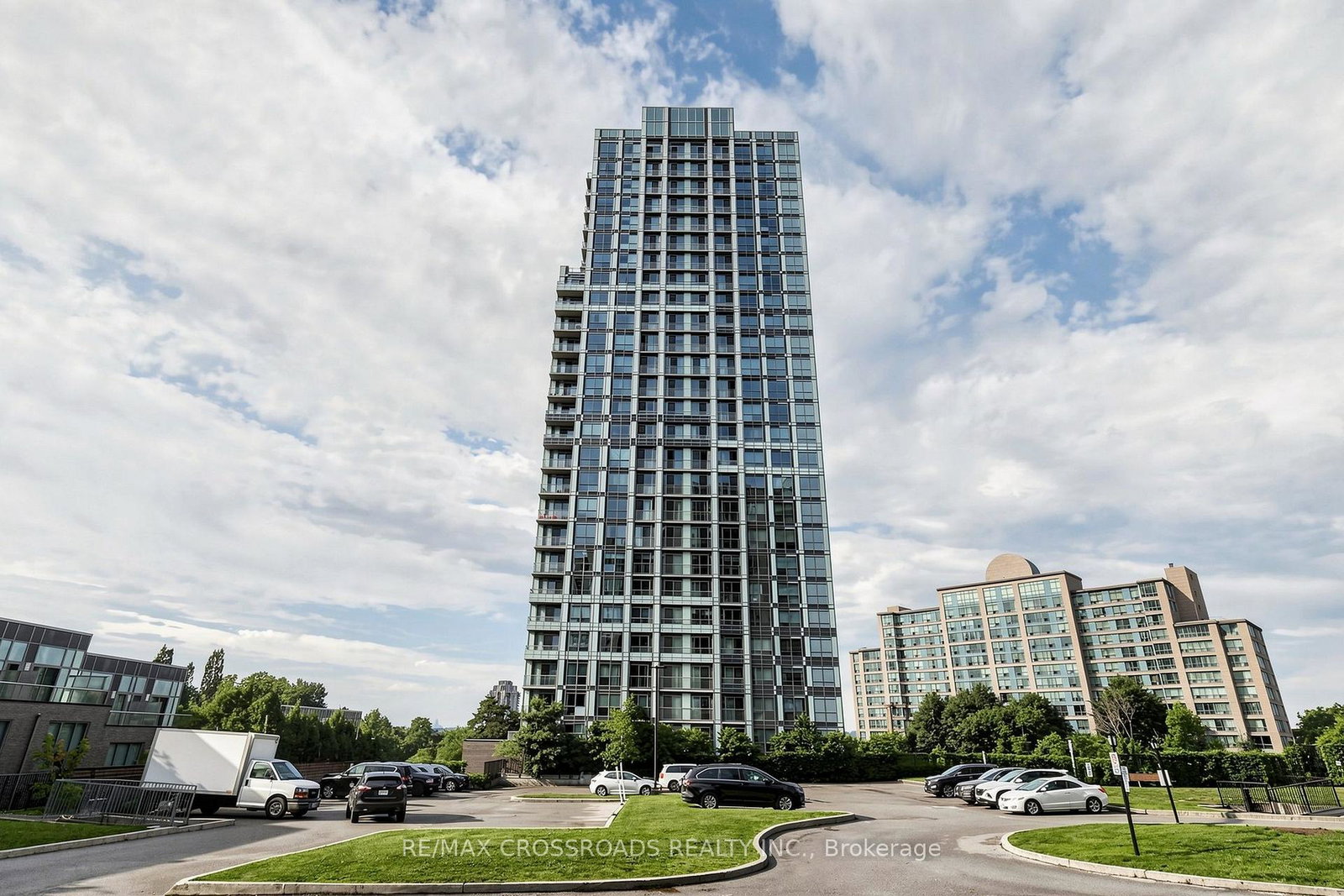 18-graydon-hall-drive-toronto-north-york-ontario-c13659076