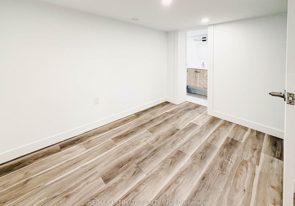 141-wilmington-avenue-toronto-toronto-ontario-c13659190